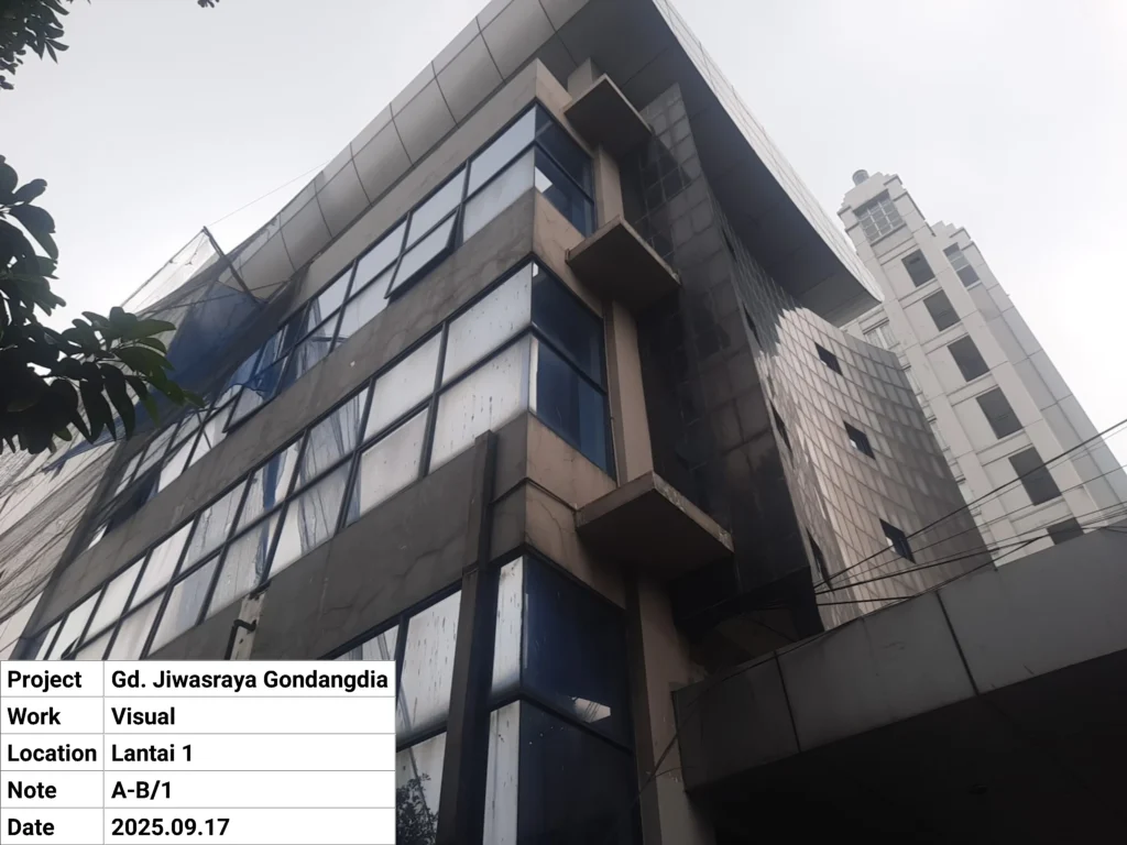 Tampak luar gedung pada dokumentasi pemeriksaan visual di Gondangdia